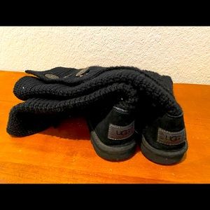 Black knit Ugg boots